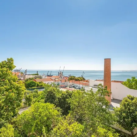 Guestready - A Fantastic View Over Tagus Lisbon Exterior photo